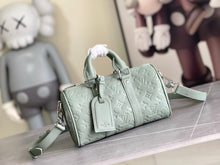 Load image into Gallery viewer, LOUIS KEEPALL BANDOULIÈRE 25 (PASTEL GREEN)