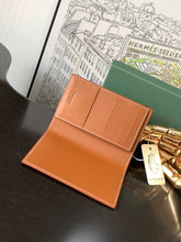 Load image into Gallery viewer, GRENELLE PASSPORT HOLDER (BLACK TAN)