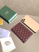 Load image into Gallery viewer, GRENELLE PASSPORT HOLDER (BURGUNDY)