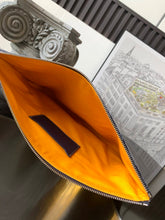 Load image into Gallery viewer, SENAT GM POUCH (NAVY)