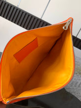 Load image into Gallery viewer, SENAT GM POUCH (ORANGE)