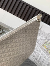 Load image into Gallery viewer, SENAT GM POUCH (WHITE)