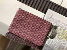 Load image into Gallery viewer, SENAT MM POUCH (BURGUNDY)