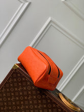 Load image into Gallery viewer, LOUIS DOPP KIT (TANGERINE)