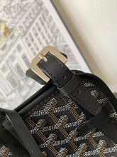 Load image into Gallery viewer, CHIEN GRIS PET BAG (BLACK)