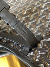 Load image into Gallery viewer, CHIEN GRIS PET BAG (BLACK)