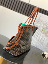 Load image into Gallery viewer, CHIEN GRIS PET BAG (BLACK TAN)