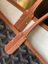 Load image into Gallery viewer, CHIEN GRIS PET BAG (BLACK TAN)