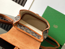 Load image into Gallery viewer, ALPIN MINI (BLACK TAN)