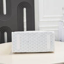 Load image into Gallery viewer, SAINT LEGER BACKPACK (WHITE)