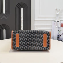 Load image into Gallery viewer, SAINT LEGER BACKPACK (BLACK TAN)