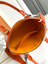 Load image into Gallery viewer, VENDOME BAG (ORANGE)