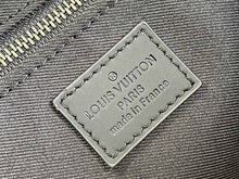 Load image into Gallery viewer, LOUIS KEEPALL BANDOULIERE 50 (BLACK AND WHITE)