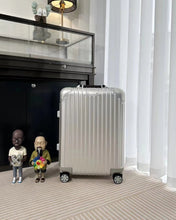 Load image into Gallery viewer, ORIGINAL CABIN TWIST 36L (BLACK)