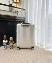 Load image into Gallery viewer, ORIGINAL CABIN TWIST 36L (BLACK)