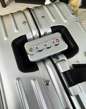 Load image into Gallery viewer, ORIGINAL CABIN TWIST 36L (BLACK)