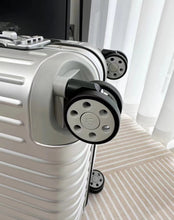 Load image into Gallery viewer, ORIGINAL CABIN TWIST 36L (BLACK)