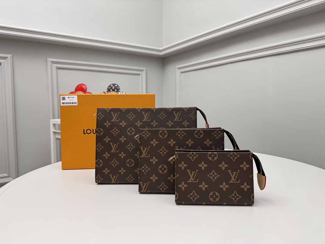 LOUIS TOILETRY MONOGRAM TRIO POUCH