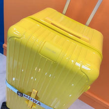 Load image into Gallery viewer, ESSENTIAL TRUNK PLUS 100L (GLOSS SAFFRON)