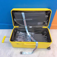 Load image into Gallery viewer, ESSENTIAL TRUNK PLUS 100L (GLOSS SAFFRON)