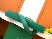 Load image into Gallery viewer, MORVAN DOCUMENT CASE (GREEN)