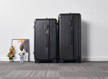 Load image into Gallery viewer, ESSENTIAL TRUNK PLUS 100L (MATTE BLACK)