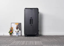 Load image into Gallery viewer, ESSENTIAL TRUNK PLUS 100L (MATTE BLACK)