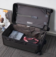 Load image into Gallery viewer, ESSENTIAL TRUNK PLUS 100L (MATTE BLACK)