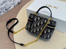 Load image into Gallery viewer, CHRISTIAN 30 MONTAIGNE MINI VANITY BAG (NAVY)