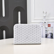 Load image into Gallery viewer, JOUVENCE MM TOILETRY BAG (WHITE)