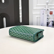 Load image into Gallery viewer, JOUVENCE MM TOILETRY BAG (GREEN)