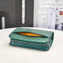 Load image into Gallery viewer, JOUVENCE MM TOILETRY BAG (GREEN)