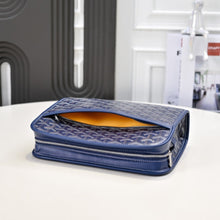 Load image into Gallery viewer, JOUVENCE MM TOILETRY BAG (NAVY)