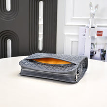 Load image into Gallery viewer, JOUVENCE MM TOILETRY BAG (GREY)