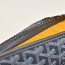 Load image into Gallery viewer, JOUVENCE MM TOILETRY BAG (GREY)