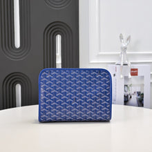 Load image into Gallery viewer, JOUVENCE MM TOILETRY BAG (BLUE)