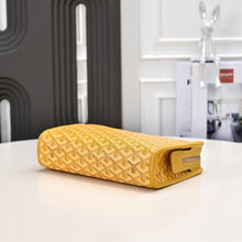 Load image into Gallery viewer, JOUVENCE MM TOILETRY BAG (YELLOW)