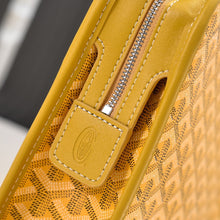 Load image into Gallery viewer, JOUVENCE MM TOILETRY BAG (YELLOW)