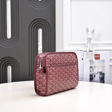 Load image into Gallery viewer, JOUVENCE MM TOILETRY BAG (BURGUNDY)