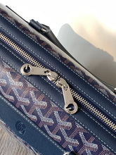 Load image into Gallery viewer, CISALPIN DOCUMENT CASE (NAVY)