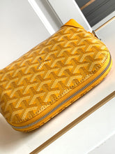 Load image into Gallery viewer, VENDOME COSMETIC POUCH (YELLOW)