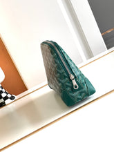 Load image into Gallery viewer, VENDOME COSMETIC POUCH (GREEN)