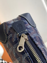 Load image into Gallery viewer, VENDOME COSMETIC POUCH (NAVY)