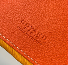 Load image into Gallery viewer, SENAT CARDHOLDER (ORANGE)