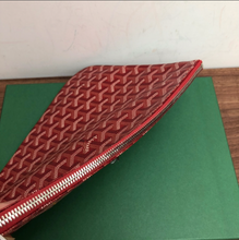 Load image into Gallery viewer, SENAT MM POUCH (RED)