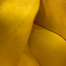 Load image into Gallery viewer, SENAT MM POUCH (RED)