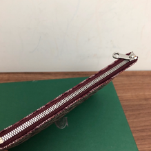 Load image into Gallery viewer, SENAT PM POUCH (BURGUNDY)