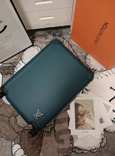 Load image into Gallery viewer, LOUIS HORIZON 55 CABIN 37L (ATLANTIC BLUE)