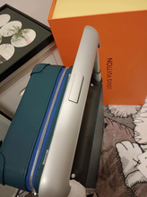 Load image into Gallery viewer, LOUIS HORIZON 55 CABIN 37L (ATLANTIC BLUE)