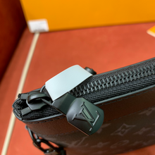 Load image into Gallery viewer, LOUIS MONOGRAM POUCH TO-GO (BLACK)